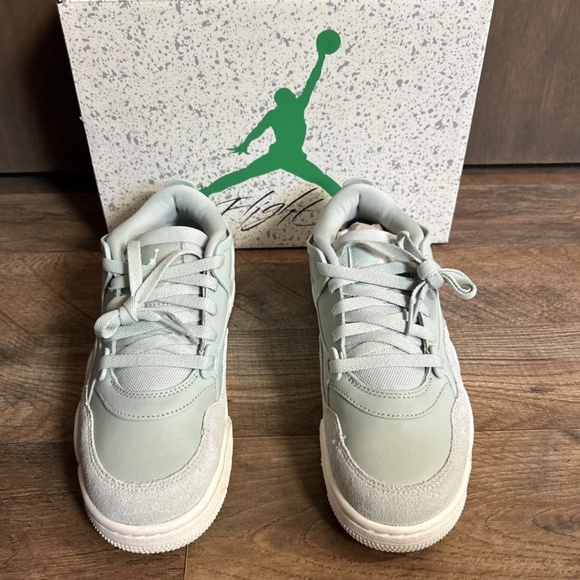 Nike Jordan Air Jordan 4 RM Seafoam Sneakers - Picture 4 of 10